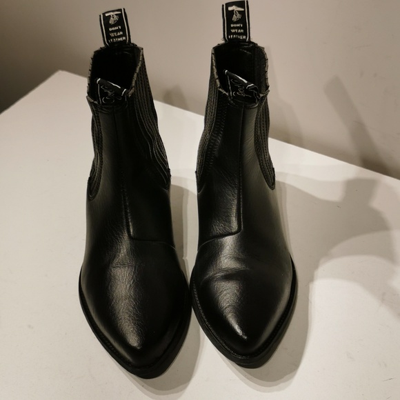 Good Guys Don't Wear Leather The Duke Vegan Unisex Black Boots like New - Picture 2 of 10